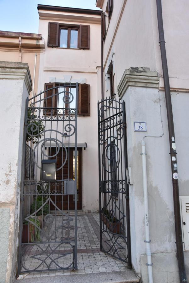 B&B Le Due Isole Nuoro  Ngoại thất bức ảnh