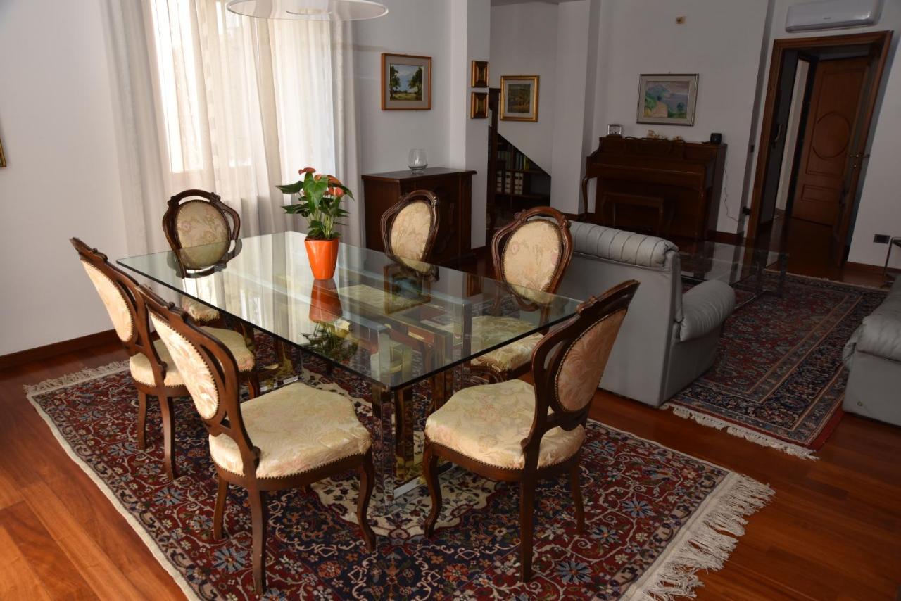 B&B Le Due Isole Nuoro  Ngoại thất bức ảnh