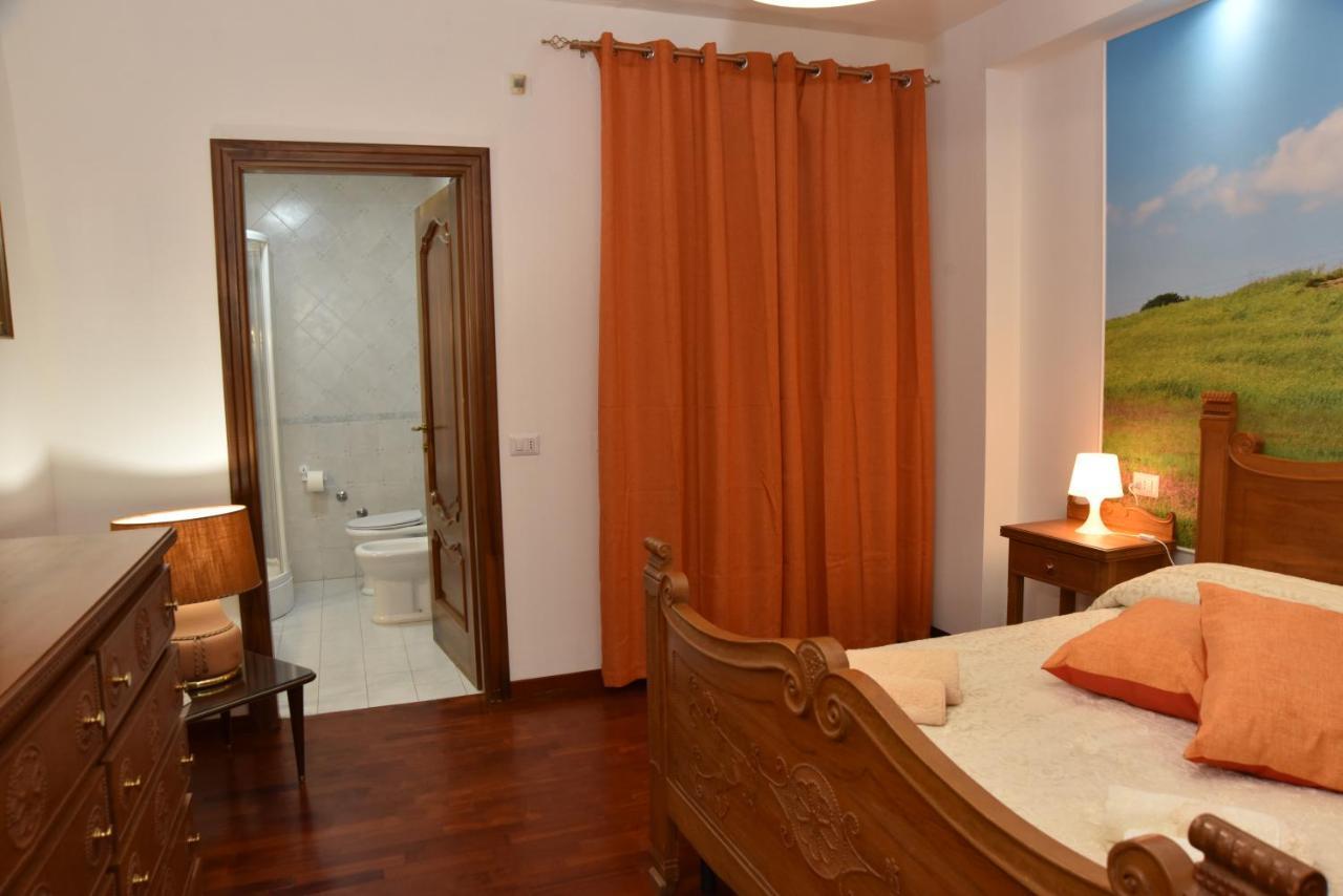 B&B Le Due Isole Nuoro  Ngoại thất bức ảnh